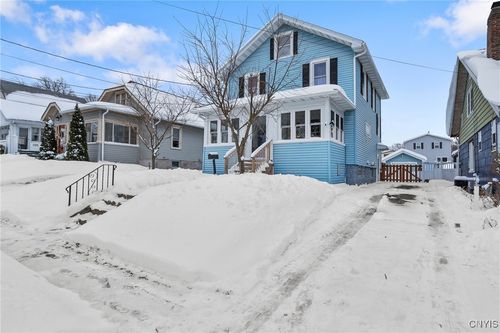 124 Winthrop Rd, Syracuse, NY, 13206-2320 | Card Image