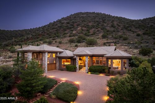 220 Crystal Sky Dr, Sedona, AZ, 86351-7451 | Card Image