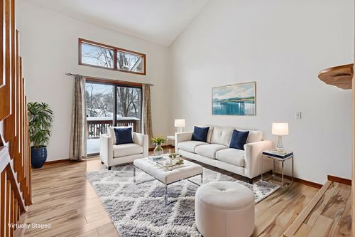 491 Sterling St S, Maplewood, MN, 55119-6786 | Card Image