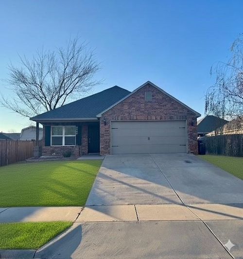 2120 Talia Trl, Siloam Springs, AR, 72761-8034 | Card Image