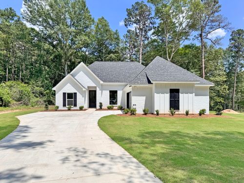 849 11th Ave Nw, Magee, MS, 39111-9135 | Card Image