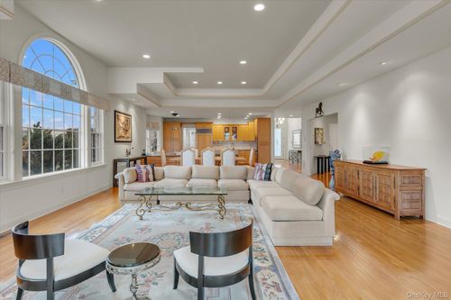 236 Altessa Blvd, Huntingtn Sta, NY, 11747-5228 | Card Image