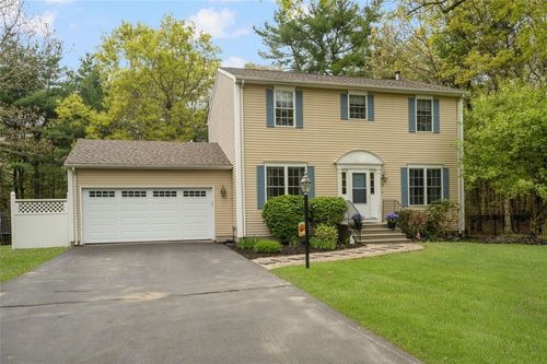34 Audubon Ln, Hope, RI, 02831-1627 | Card Image