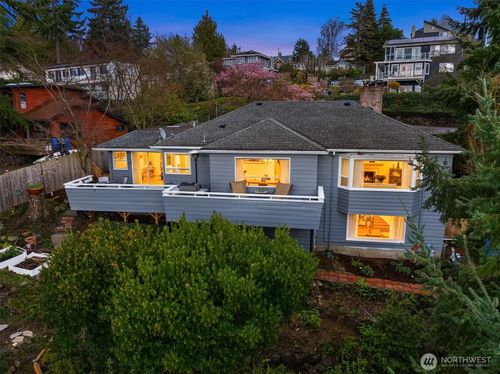 15828 25th Ave, Burien, WA, 98166-2606 | Card Image
