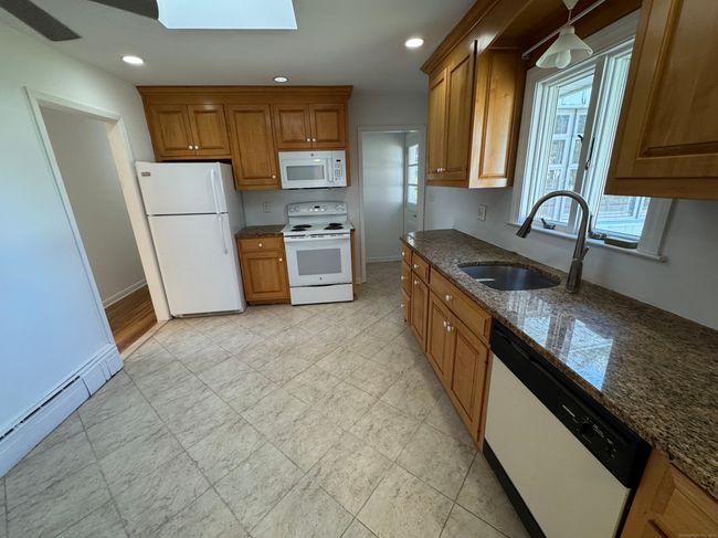 71 Schiller Rd, House other with 3 bedrooms, 2 bathrooms and null parking in Fairfield CT | Image 18