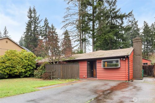 19326 5th Ave Ne, Shoreline, WA, 98155-2120 | Card Image