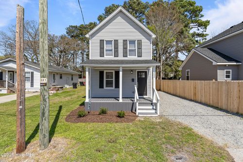 202 Bell Street, Elizabeth City, NC, 27909 | Card Image
