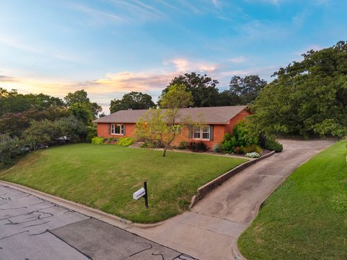 2309 Skyline Dr, Waco, TX, 76710-1130 | Card Image