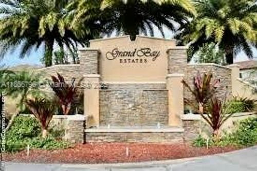 8870 Nw 99th Path, Doral, FL, 33178-2762 | Card Image