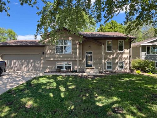 1212 14th Ave W, Spencer, IA, 51301-2941 | Card Image
