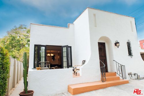 1039 Havenhurst Dr, West Hollywood, CA, 90046-6937 | Card Image