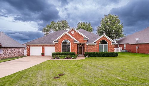 301 Oklahoma Ave, McAlester, OK, 74501-7398 | Card Image