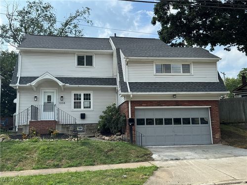 1338 Meriline St, Cuyahoga Falls, OH, 44221-4842 | Card Image
