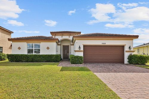 7222 Nw Farnsworth Cir, Port St. Lucie, FL, 34987-3033 | Card Image