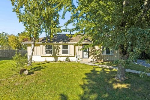 2940 Lake Vista Ct, Racine, WI, 53402-1328 | Card Image