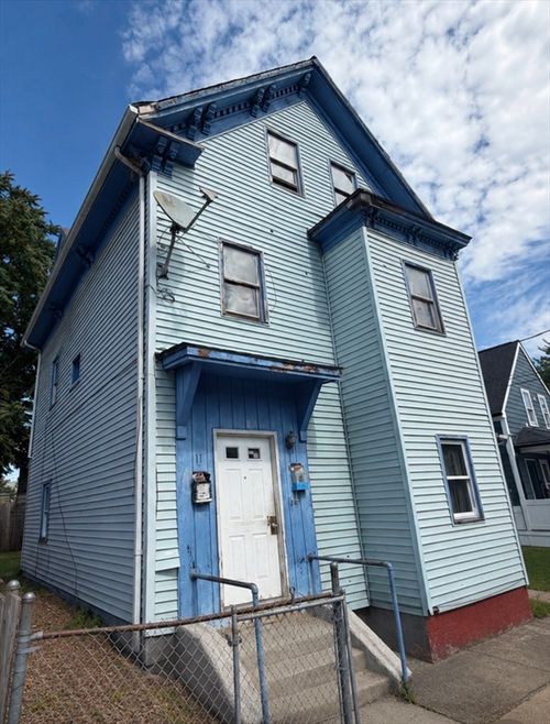11 Brownville Ave, Lynn, MA, 01902-3555 | Card Image