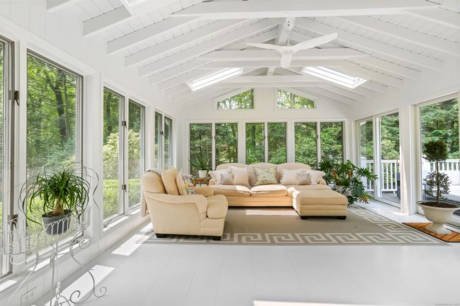 127 Danforth Dr, House other with 4 bedrooms, 3 bathrooms and null parking in New Canaan CT | Image 10