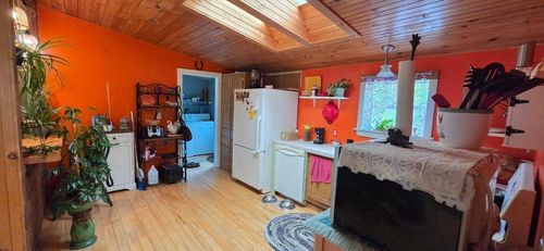 55 Green Ave, Richford, VT, 05476-1300 | Card Image