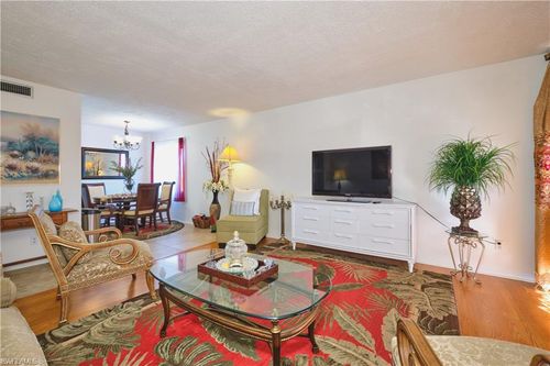 apt-519-2366 E Mall Dr, FORT MYERS, FL, 33901-9144 | Card Image