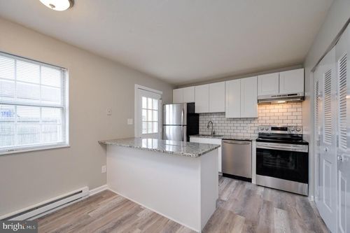 apt-54-65 North St, MCSHERRYSTOWN, PA, 17344-1310 | Card Image