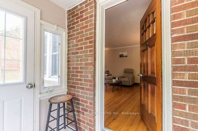 123 Krug St, Home with 5 bedrooms, 3 bathrooms and 3 parking in Kitchener ON | Image 4