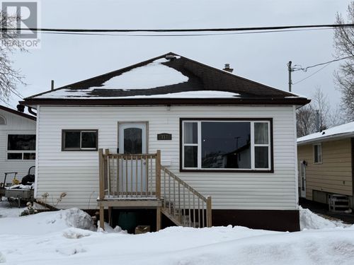 317 Spofford St, Thunder Bay, ON, P7B2M6 | Card Image