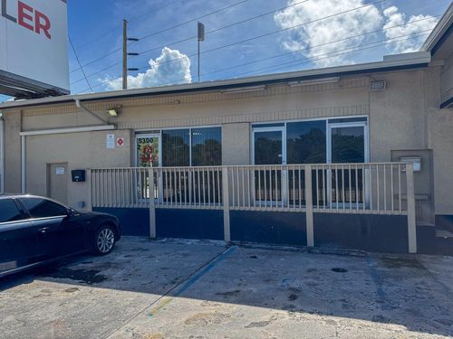 2-5300 Overseas Highway, Stock Island, FL, 33040 | Card Image
