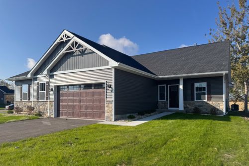 r-631 Anjali Ct, Sycamore, IL, 60178-9021 | Card Image