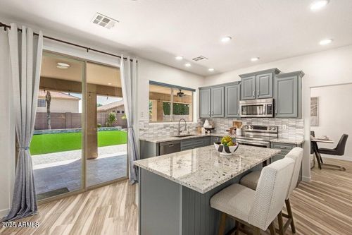 2237 W Bonanza Ln, Phoenix, AZ, 85085-5764 | Card Image
