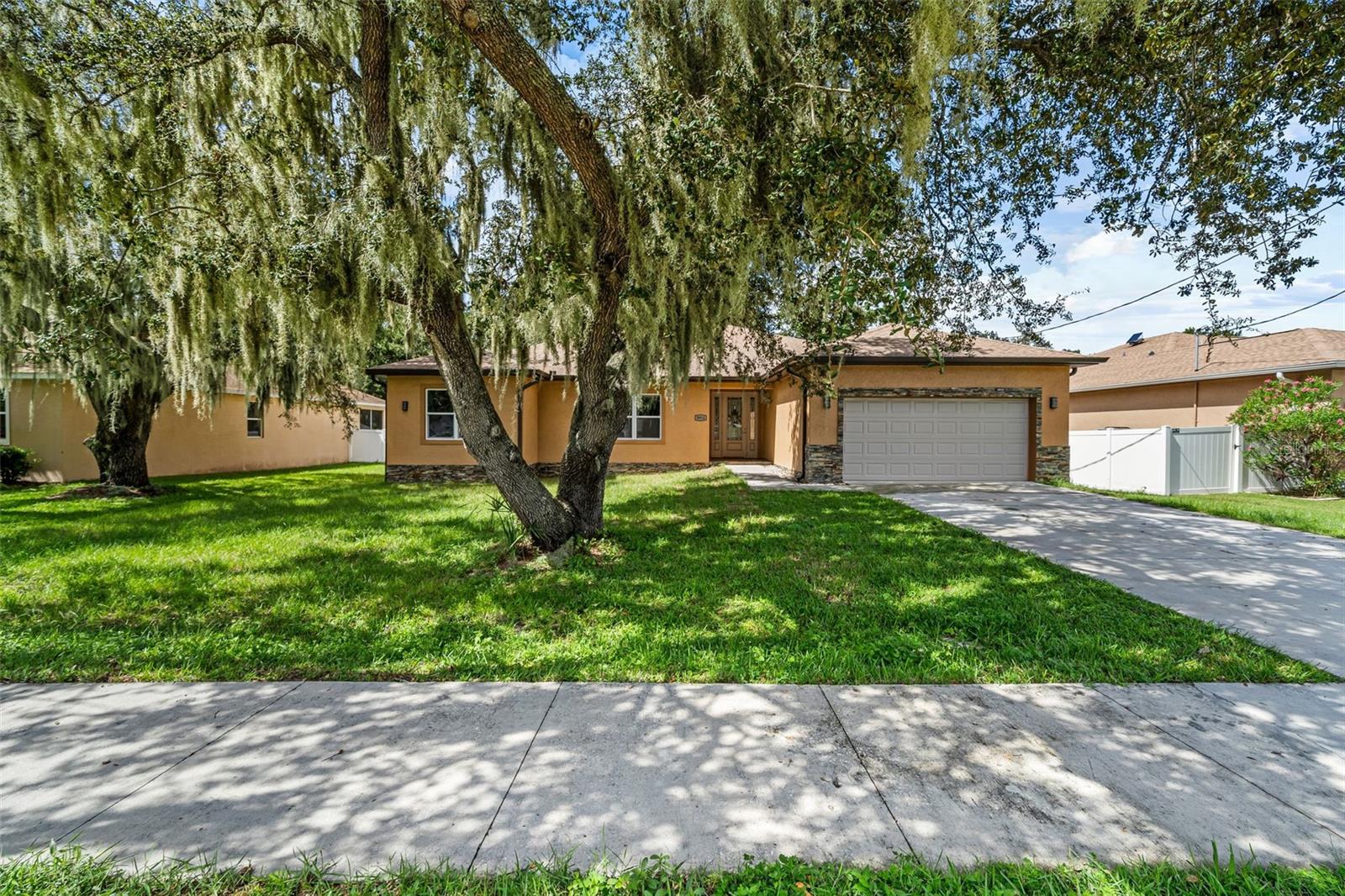 Prevatt St, Gibsonton, FL 33534