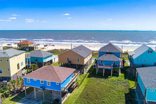 2592 Whitecap, Crystal Beach, TX, 77650 | Card Image