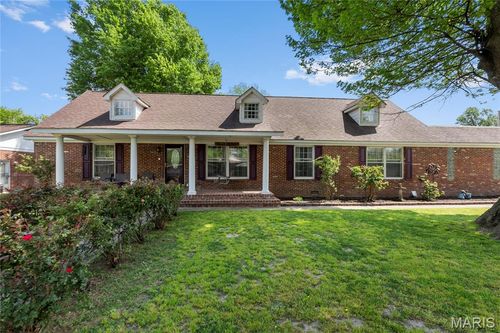 101 Saint Matthew Ln, New Madrid, MO, 63869-1207 | Card Image