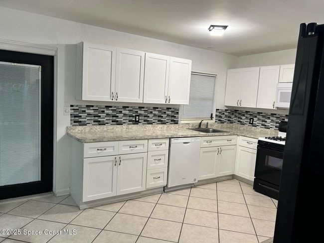 107 1 St St, House other with 3 bedrooms, 1 bathrooms and null parking in Merritt Island FL | Image 17