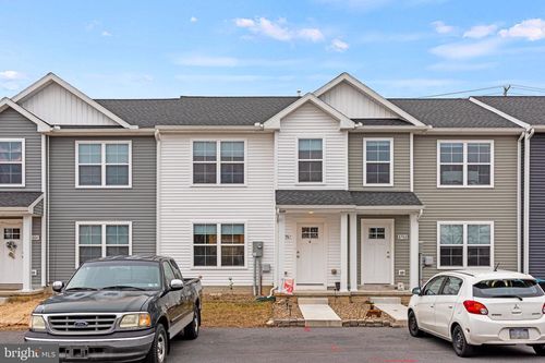 8796 Hillside Way, WAYNESBORO, PA, 17268-7618 | Card Image