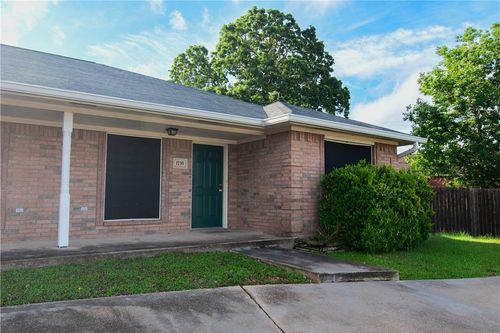 1735 Rock Hollow Loop, Bryan, TX, 77807-2352 | Card Image