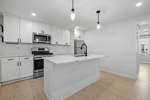 2-24 Ferrin St, Boston, MA, 02129 | Card Image