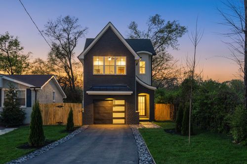 2409 18th Ave N, Nashville, TN, 37208-1128 | Card Image