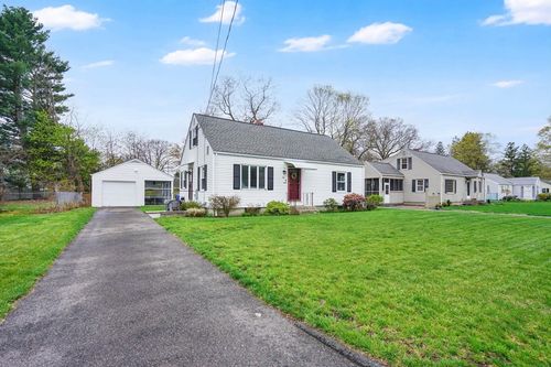 106 Maebeth St, Springfield, MA, 01119-2443 | Card Image