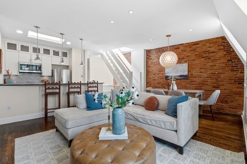 4-7 Concord Sq, Boston, MA, 02118-3184 | Card Image