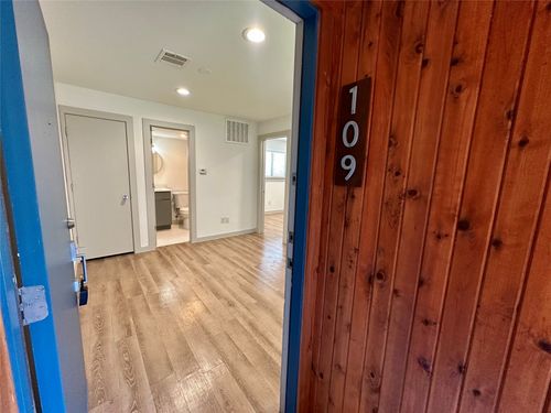 apt-109-4526 Munger Ave, Dallas, TX, 75204-4783 | Card Image