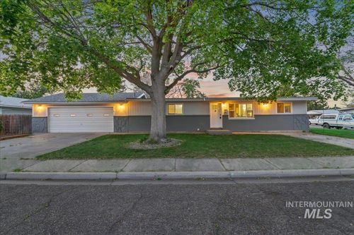 402 W 4th N, Mountain Home, ID, 83647-2501 | Card Image