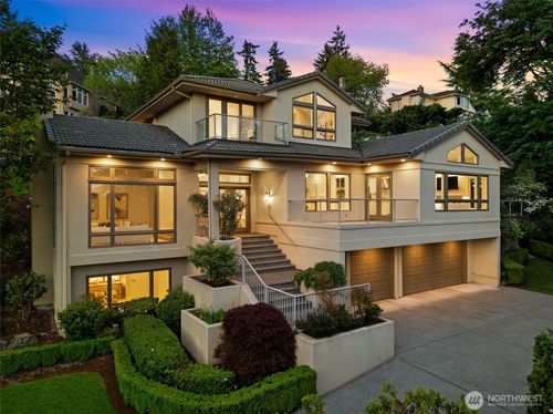 8144 W Mercer Way, Mercer Island, WA, 98040-5629 | Card Image