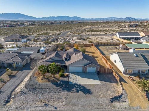 2440 S Zuni Ave, Pahrump, NV, 89048-4854 | Card Image