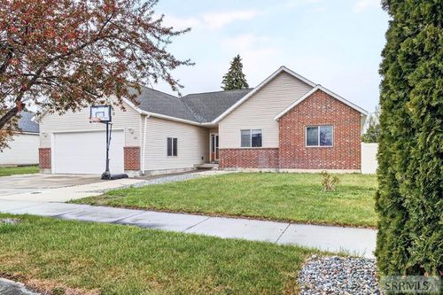 580 Cook St, Rexburg, ID, 83440-2550 | Card Image