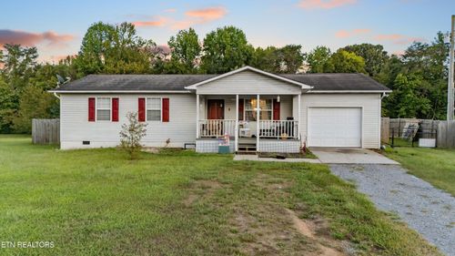 590 Old Slag Rd, Vonore, TN, 37885-2304 | Card Image