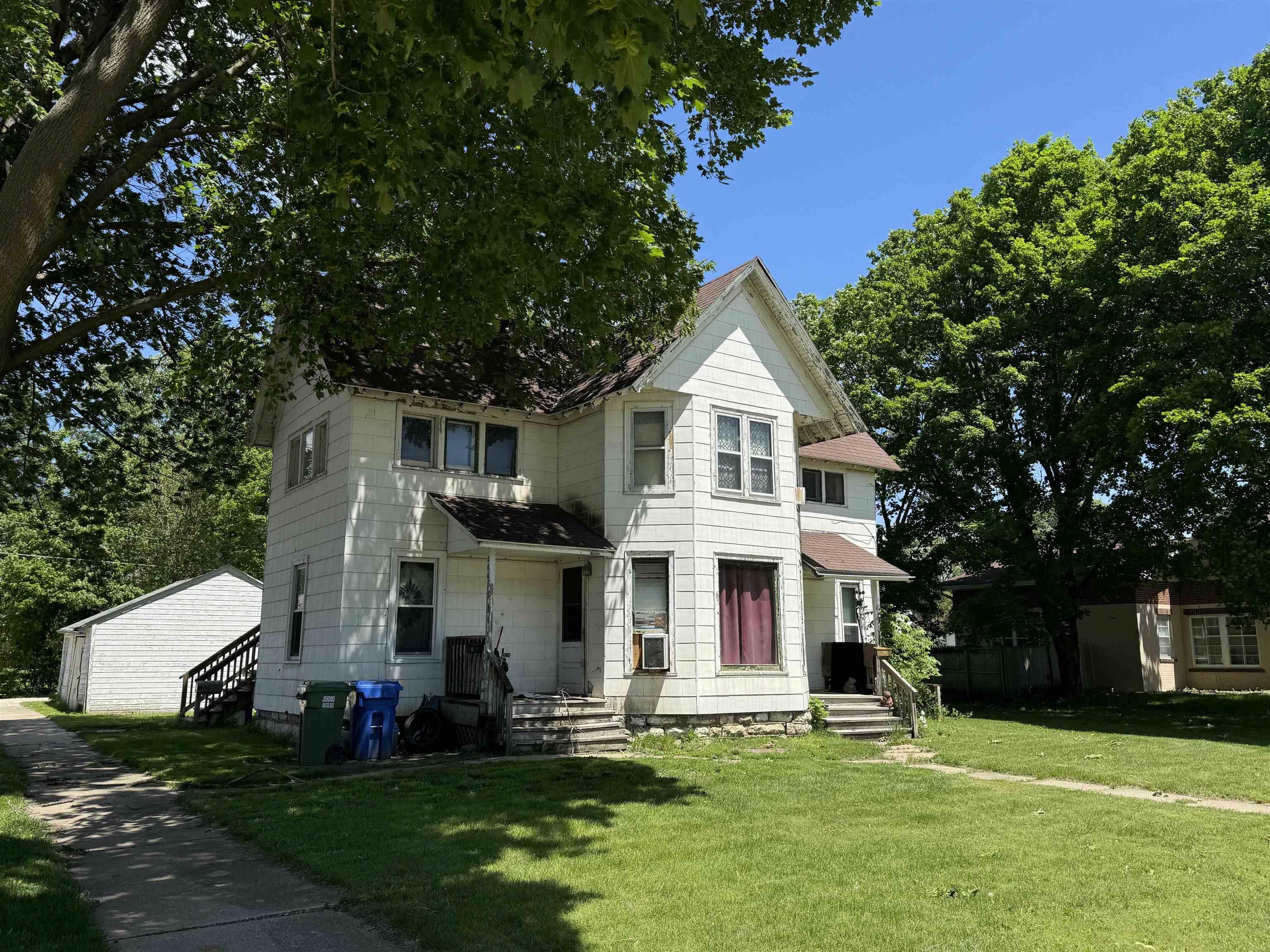 Clark St, Charles City, IA 50616