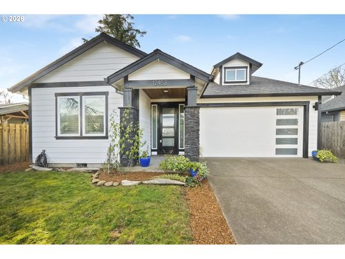 12453 Se 24th Ave, Milwaukie, OR, 97222-7923 | Card Image