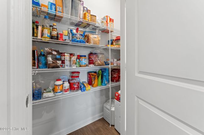 pantry | Image 12