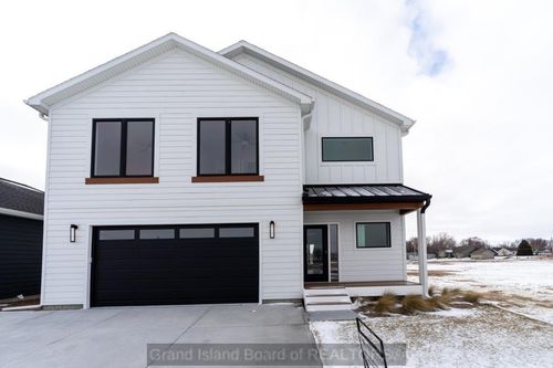 4209 Wilder Ave, Grand Island, NE, 68803-9304 | Card Image