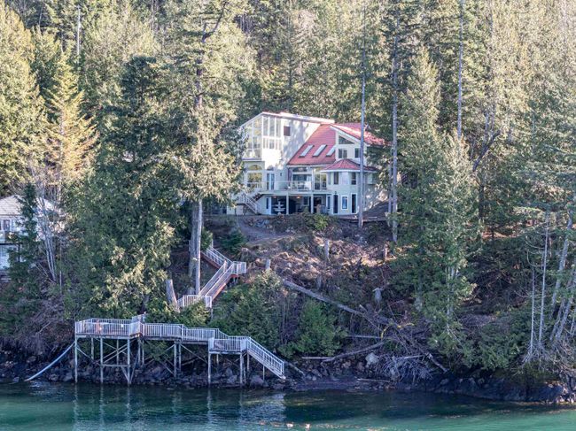 7209 Rockwell Drive, House other with 6 bedrooms, 4 bathrooms and 6 parking in Harrison Hot Springs BC | Image 7